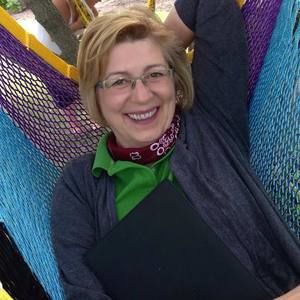 Meet your Posher, Connie